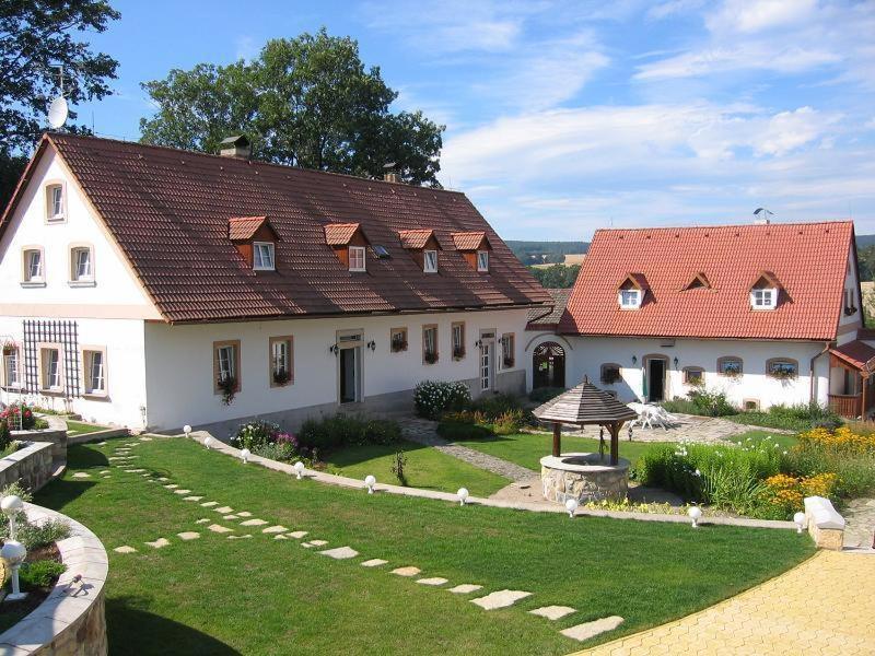 Capkuv Statek Hotell Hořičky Eksteriør bilde